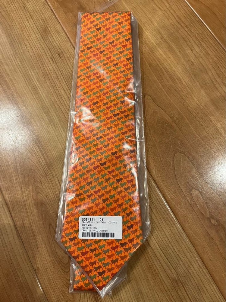 Hermes Orange Tie Excellent Condition Classic Accessory