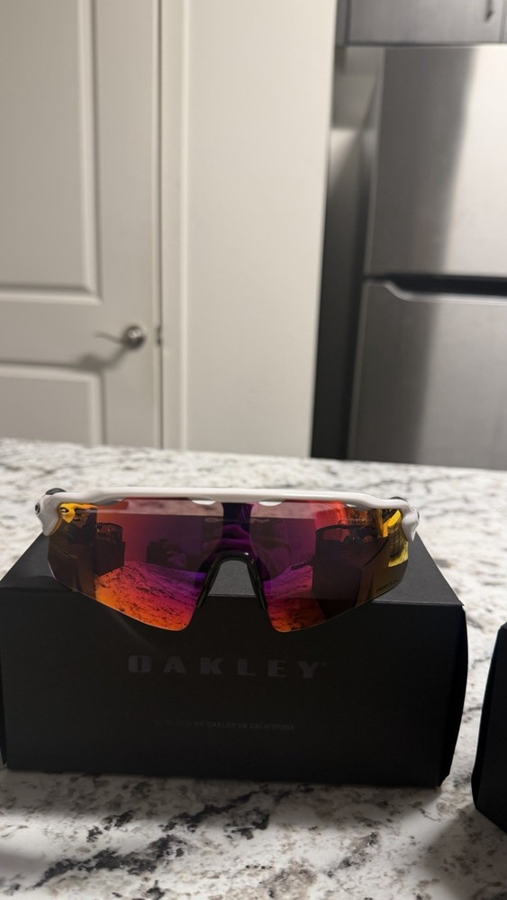 Oakley Radar Ev