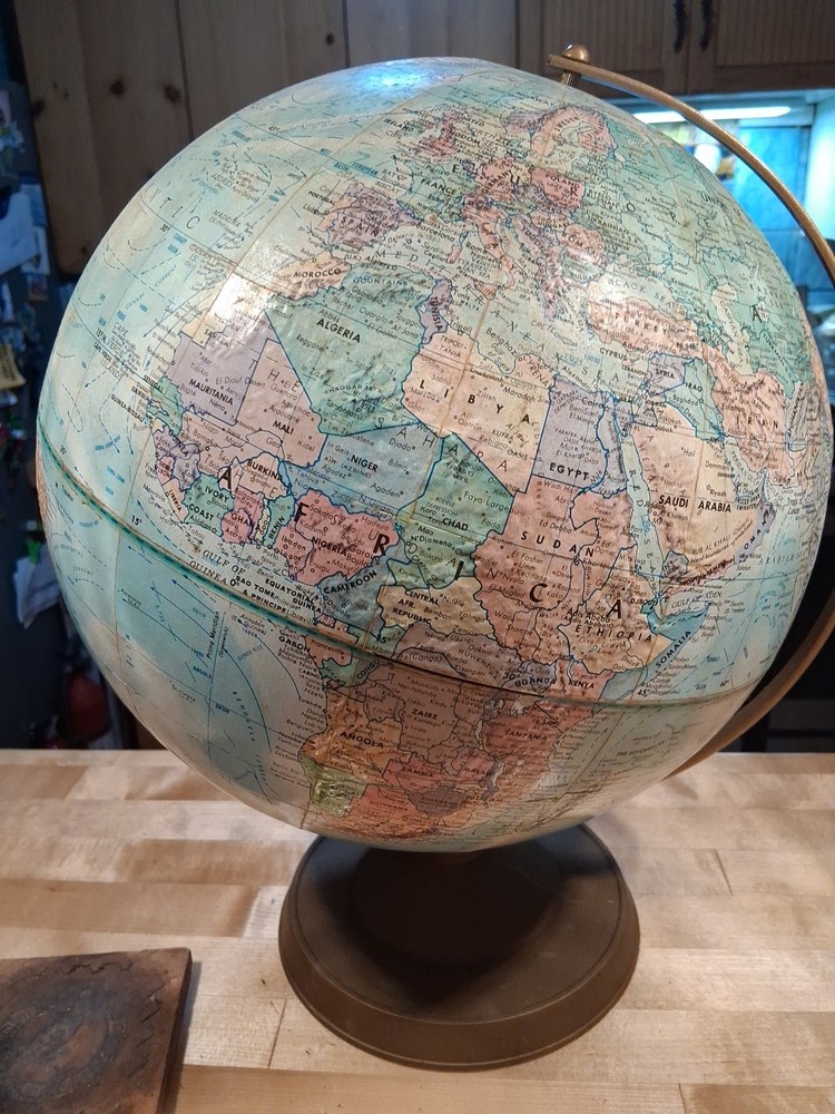 WORLD NATION SERIES GLOBE