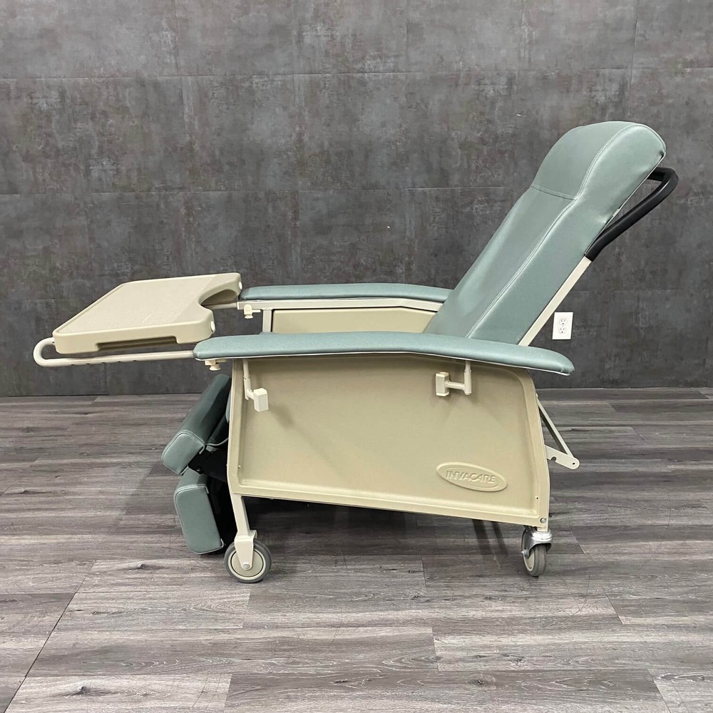 Invacare Deluxe 3 Position Recliner