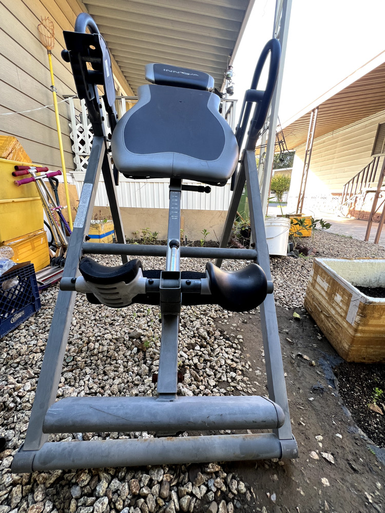 Innova inversion table