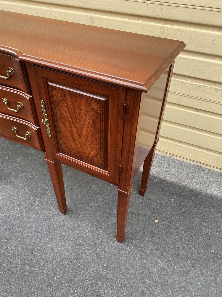 65830 Cherry Hepplewhite Buffet Sideboard Server Cabinet