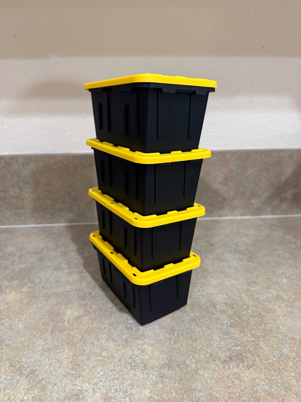 Lowe’s Teeny Tiny Tote Mini Storage Containers with Lids Set of 4