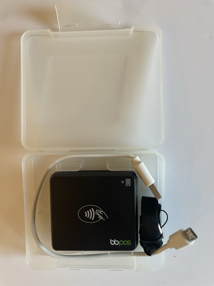 BBPOS Chipper 2X BT Mobile Card Reader Black CHB22 Bluetooth POS with Case+