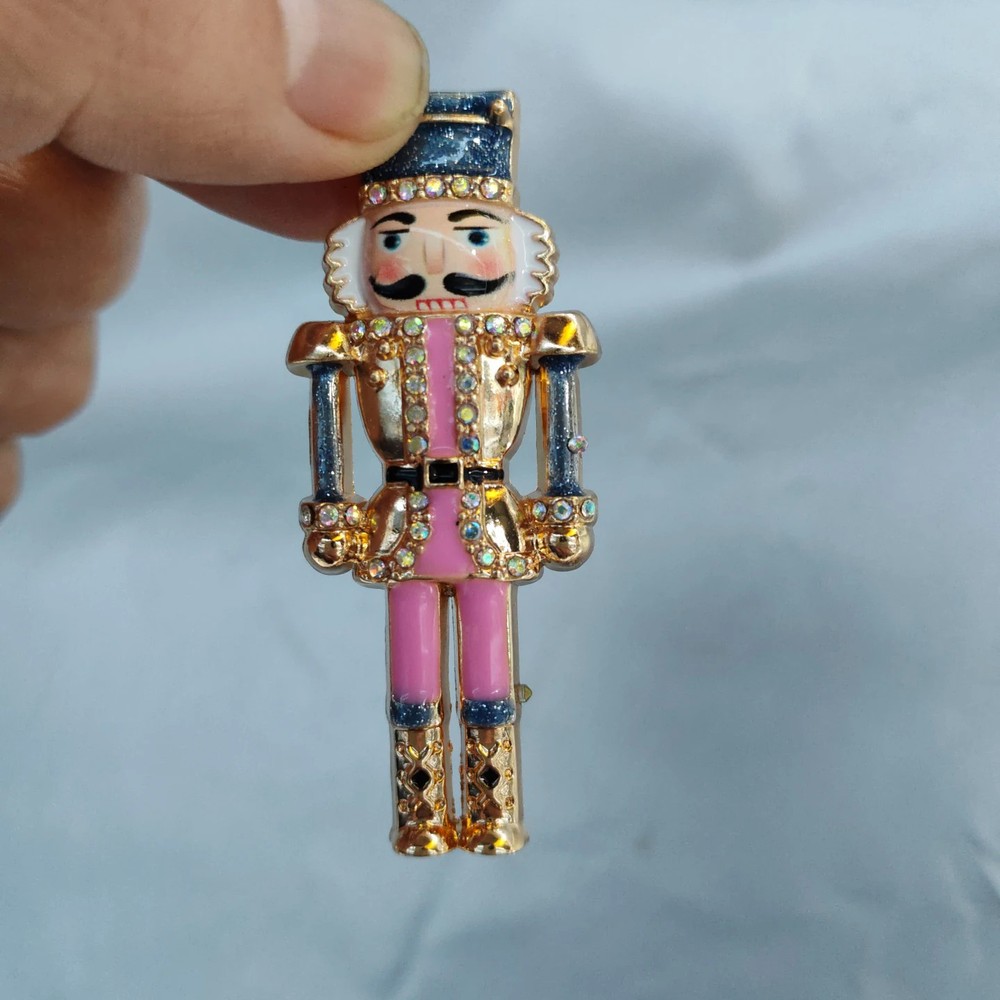 Nutcracker Soldier Brooch Enamel Walnut Soldier Puppet Series Corsage