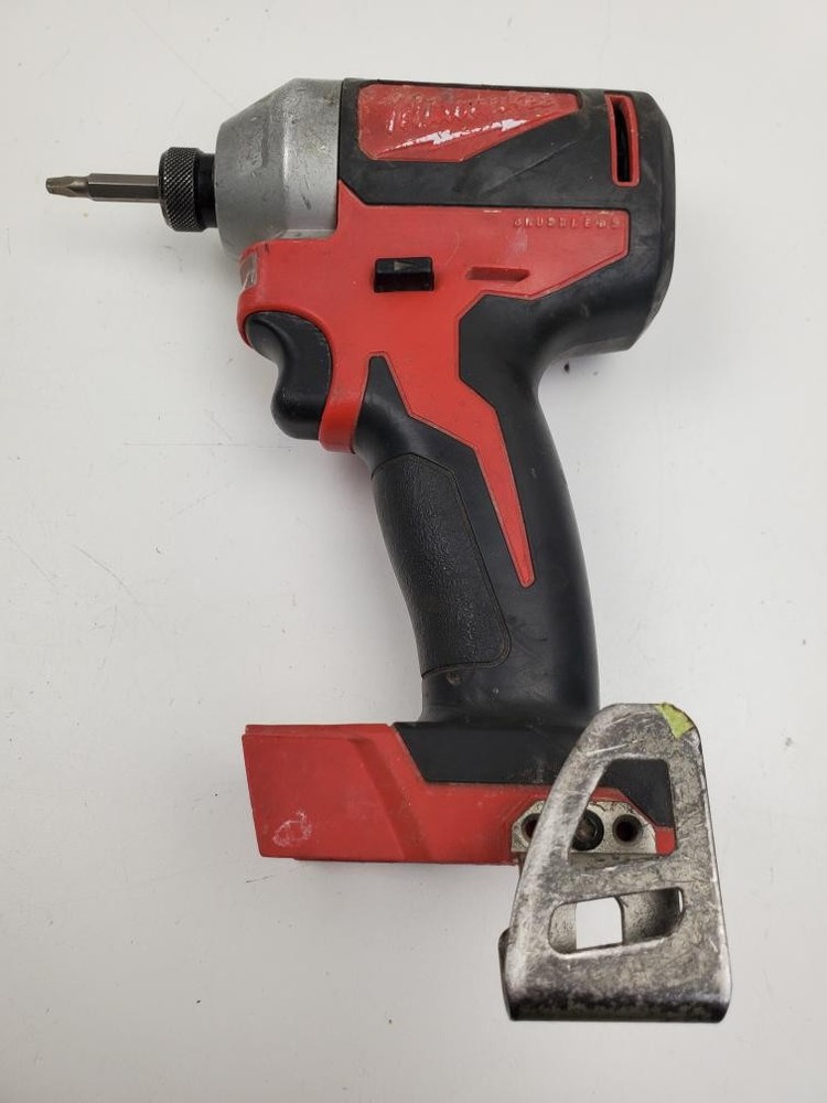 MILWAUKEE TOOLS 2656-20 - DRILL DRIVER(TOOL ONLY) (P25015853)