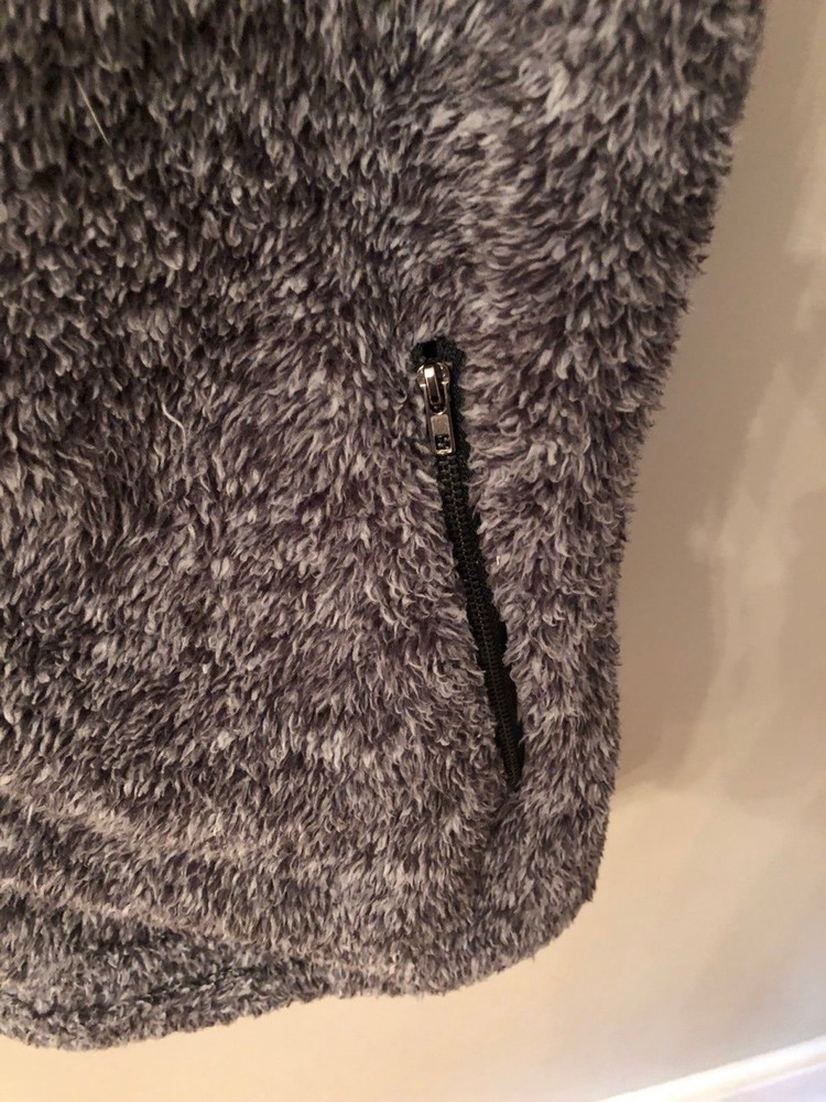 MAKARTHY SIZE LARGE GRAY SHERPA ZIP FRONT VEST