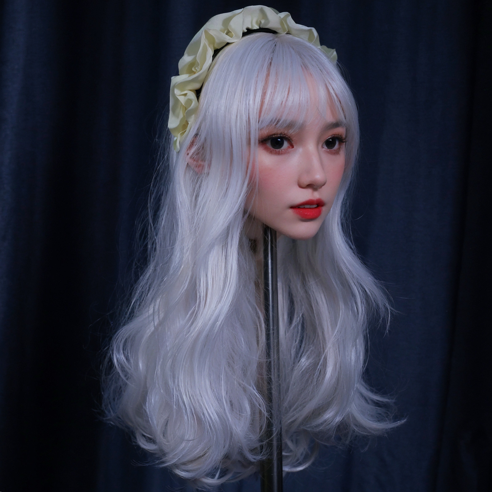 1:1 realistic adult dummy head, M16 screw interface,ncludes hairpiece and matchi