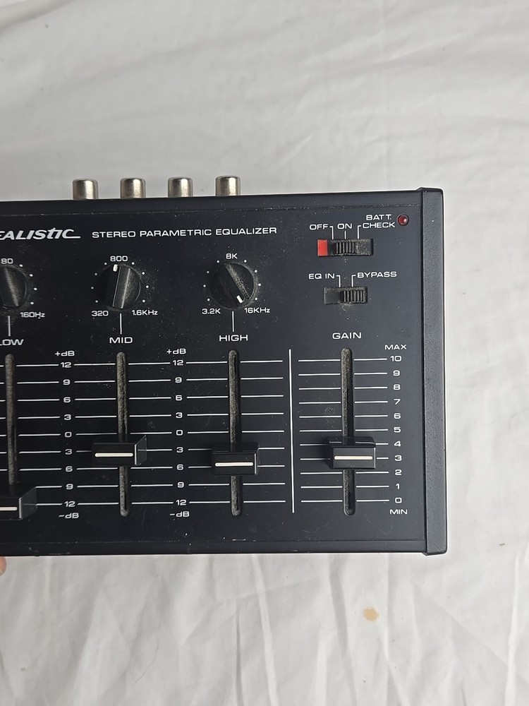 Realistic 32-1106, Stereo Parametric Equalizer, 3 Band Eq