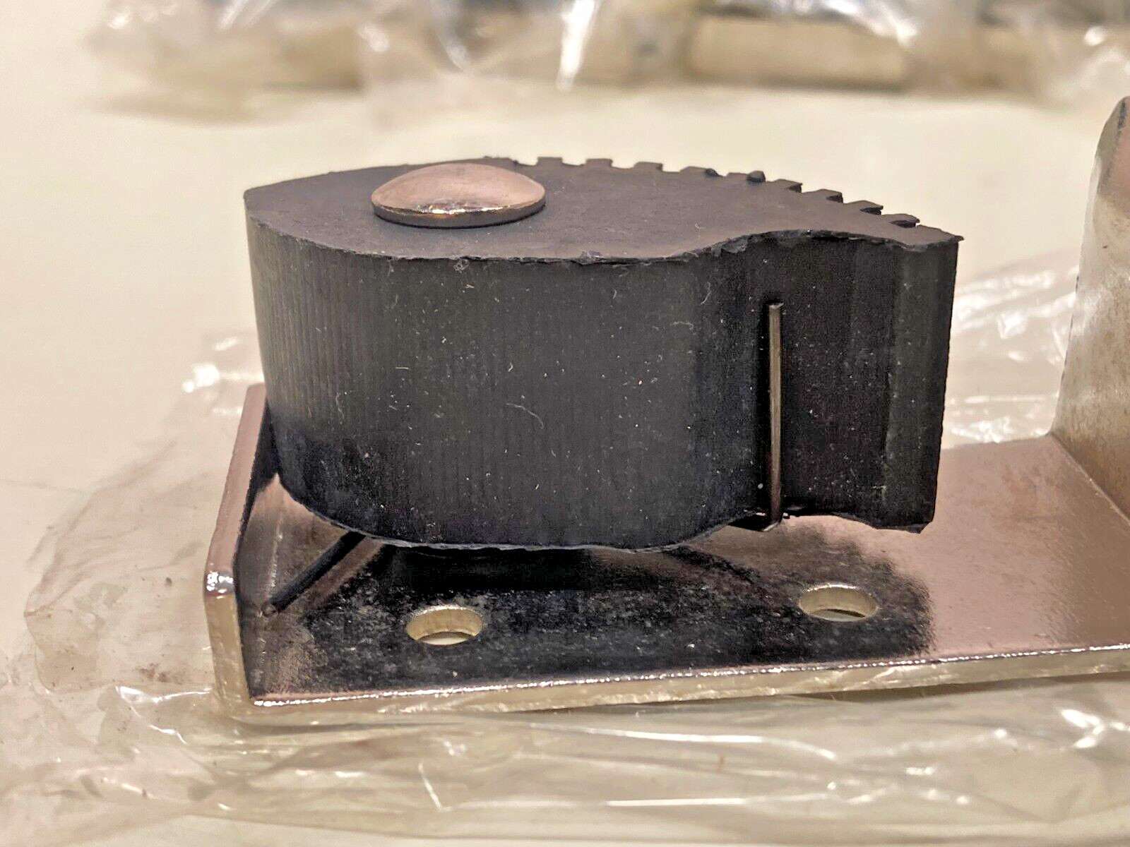 (26) Rubber & steel utility tool handle clips (for 3/4" to 1-1/4" dia) NOS