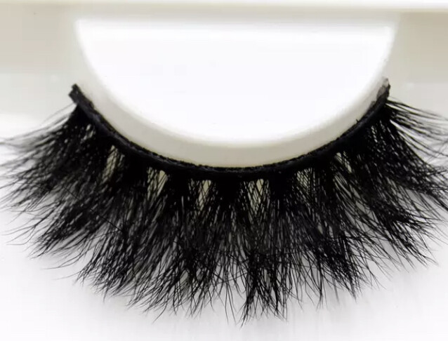 Lavishing DIVAZ 3D MINK Lashes