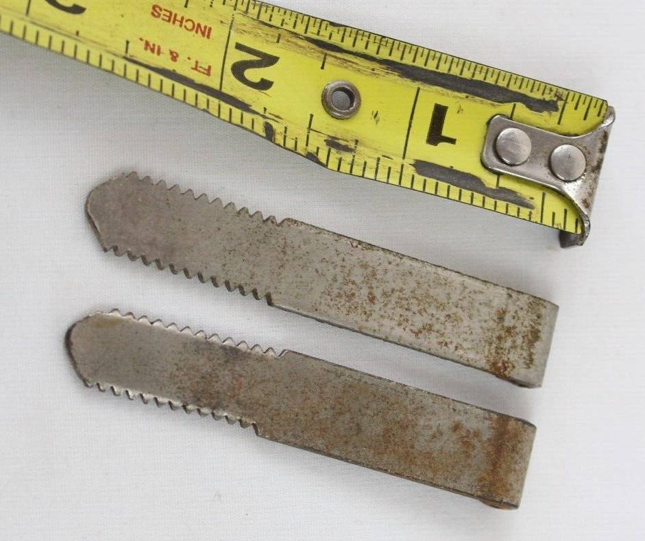 2 FORD GUMBALL F-50 LOCKING BARS USED