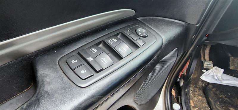 Used A/C Selector Switch fits: 2011 Dodge Durango front control automatic temper