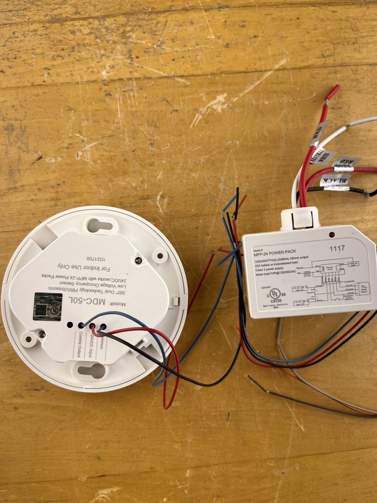 Occupancy Sensor and 24 V Power Supply