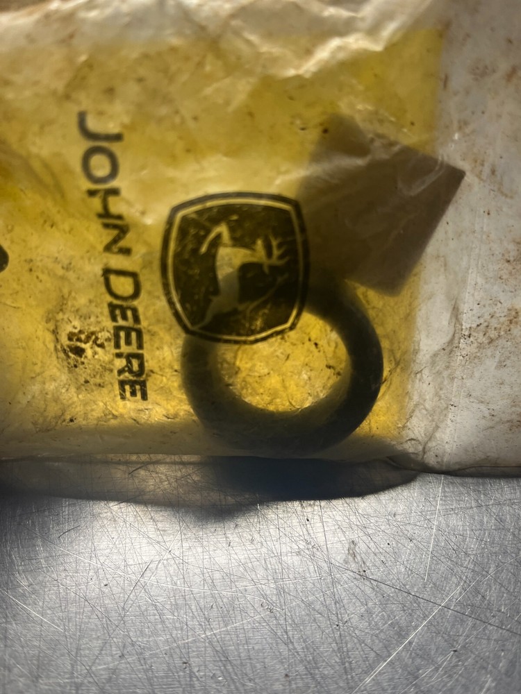 JD8554 OEM John Deere Locking COLLAR with Set Screw