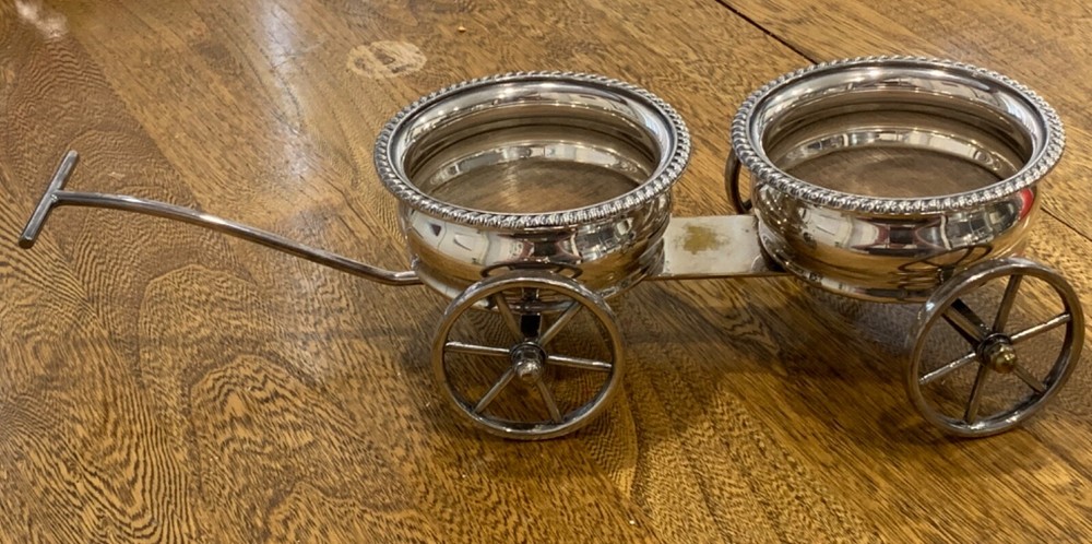 UNIQUE - Vintage Victoria Silverplate Wine Trolley Wagon