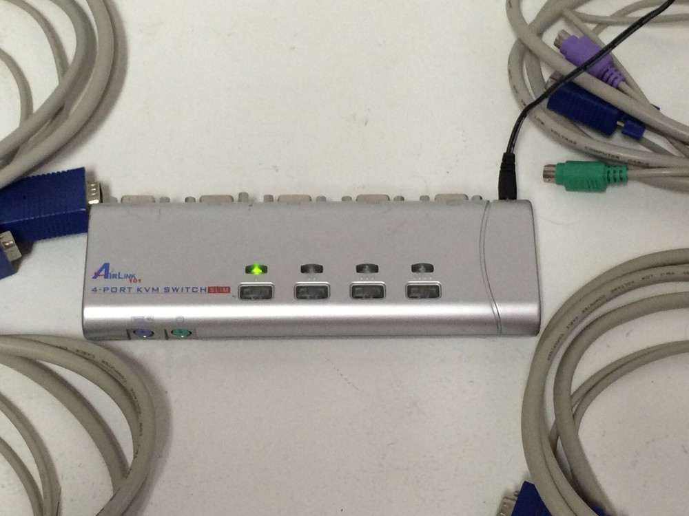 Airlink101 AKVM-4 KVM Switch 4 Port w/ Cables