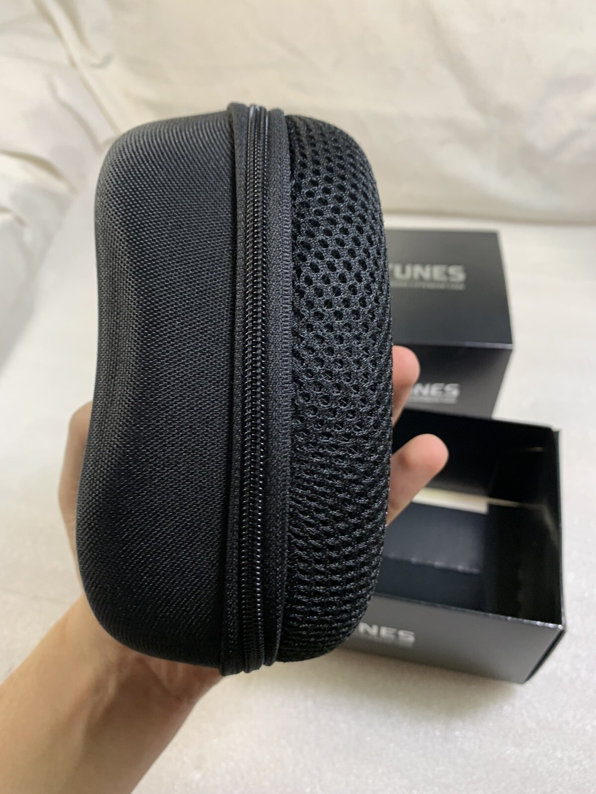 NEW CALLAWAY FT Tunes Sunglasses Case With Built In Portable Music Speaker $99