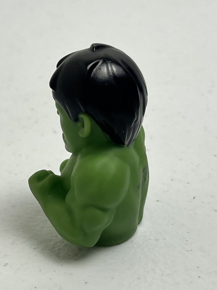 Marvel Avengers Finger Puppet Hulk Cake Topper