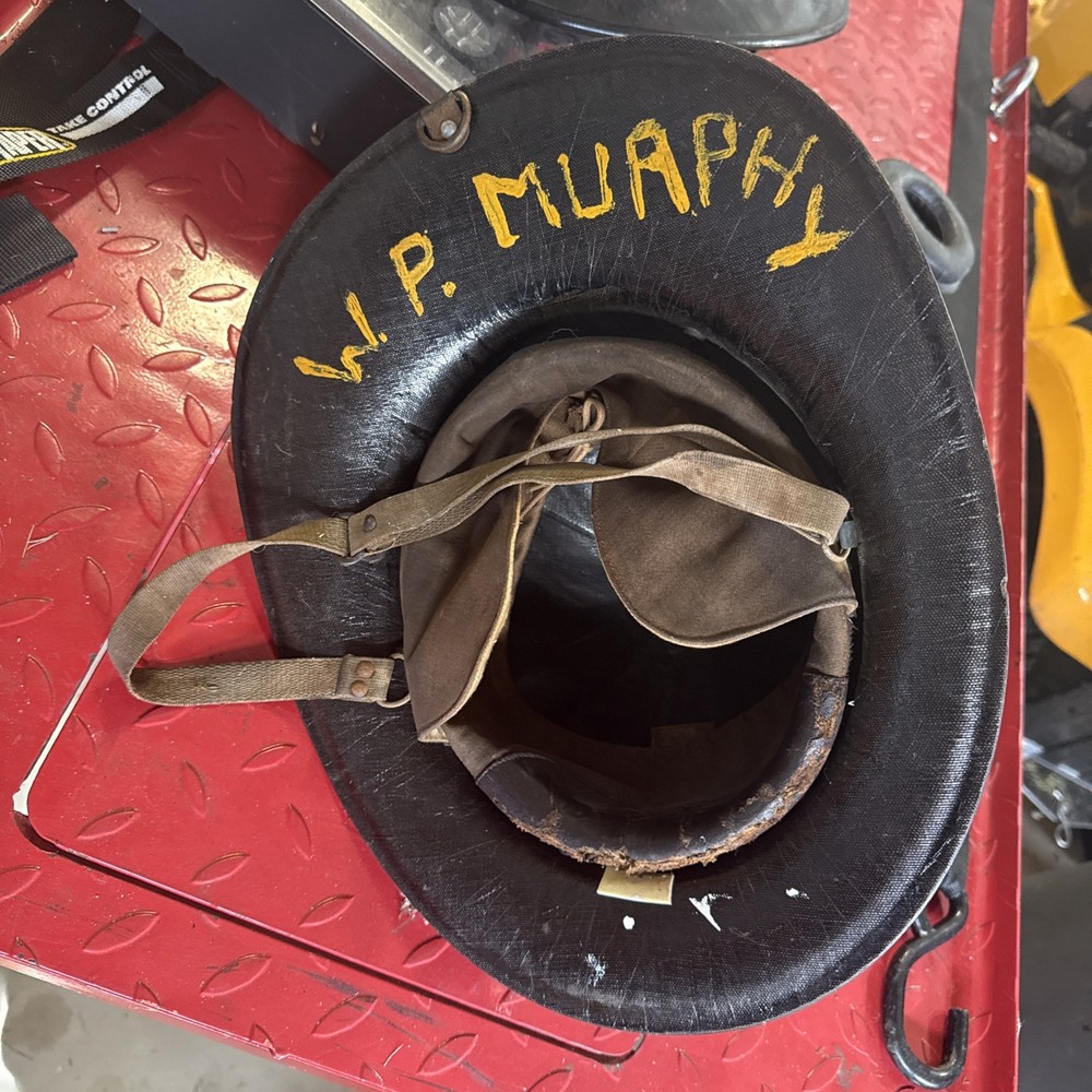Firefighter Fire Helmet Fire Department Engine 4 HFD