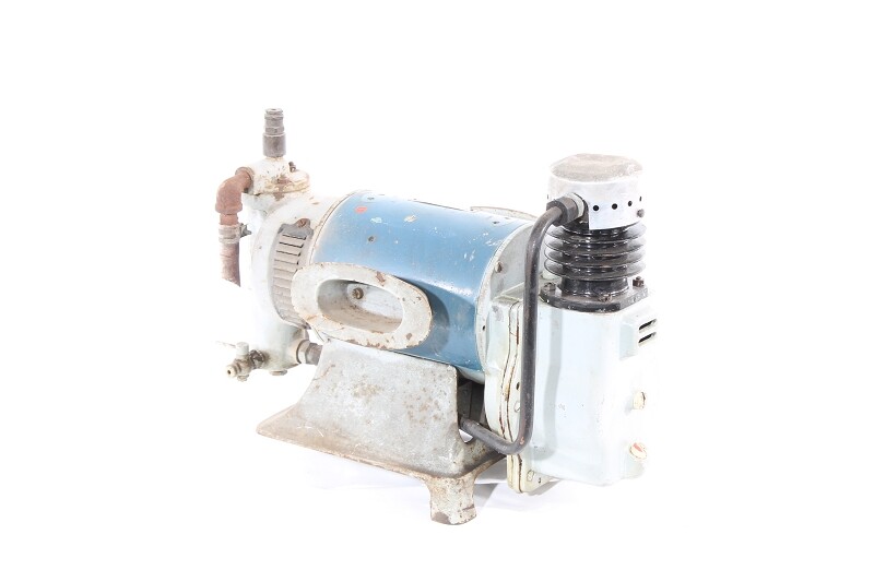 Old Compressor DDR Vintage Workshop Oldtimer GKW