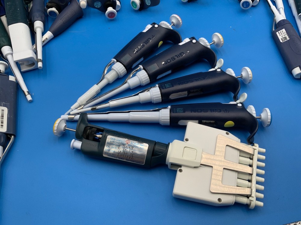 Gilson or equivalent Adjustable Single Multi Channel Manual Pipette Set