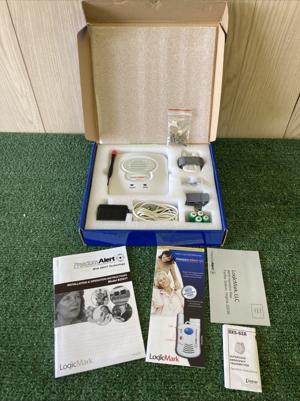 LogicMark 35911 Freedom Alert Personal Emergency Response System (OKEB-02-045)