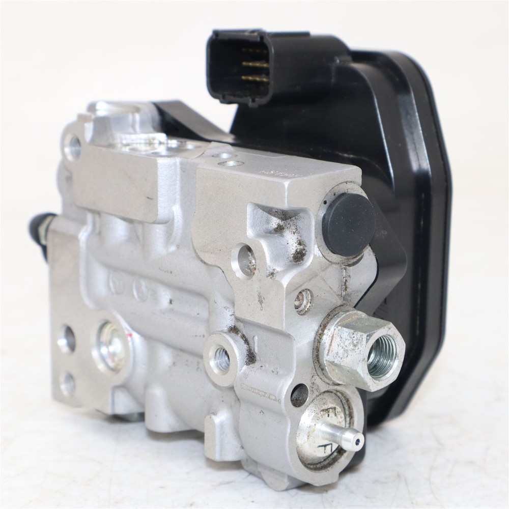 2016 HONDA CBR1000RR FIREBLADE Front ABS Pump - 57500MJFA51