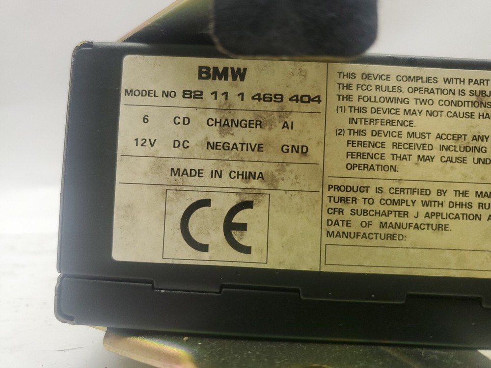 2000 BMW 540i E39 CD Changer 1469404