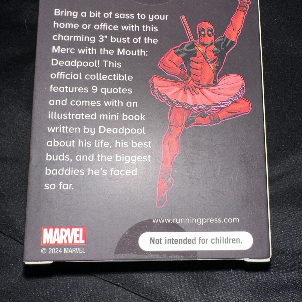 DEADPOOL New 2024 TALKING BUST & MINI COMIC BOOK SET Running Press RP