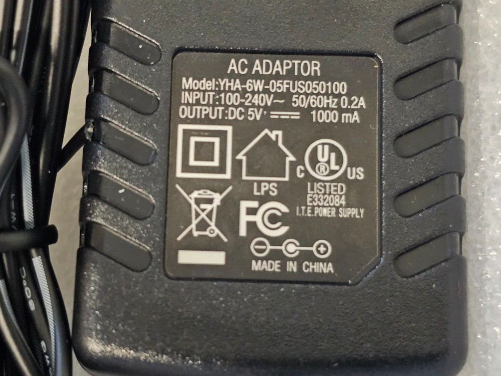 Monoprice 1X2 Mini HDMI Splitter MP-SP08