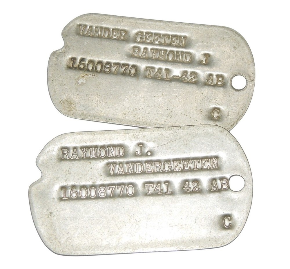 Original WWII US Army 1942 Dog Tags Vander Geeten CA7