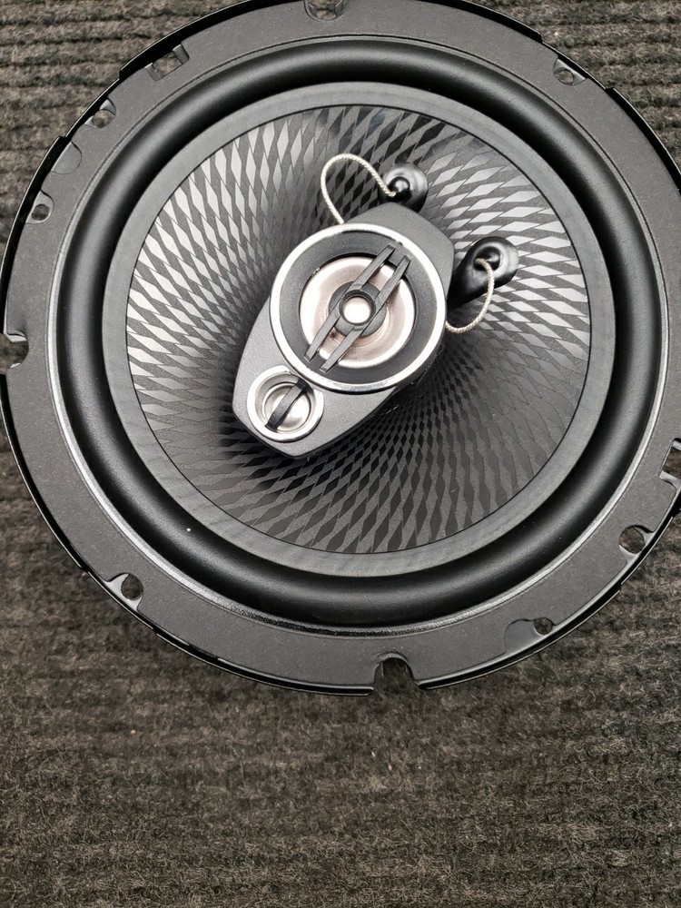 NOS PYLE PL613BK 300 Watt 3-way Speaker