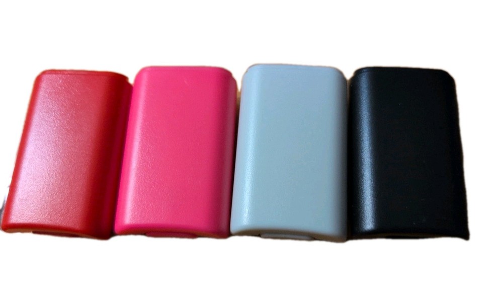2  Xbox 360 Wireless Controller AA Battery Pack Back Case Holder - Four Colors