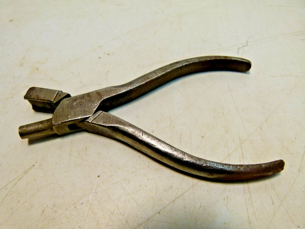 VINTAGE ADJUSTABLE SPANNERS ECT ECT 8 PIECES VARIOUS MAKES.