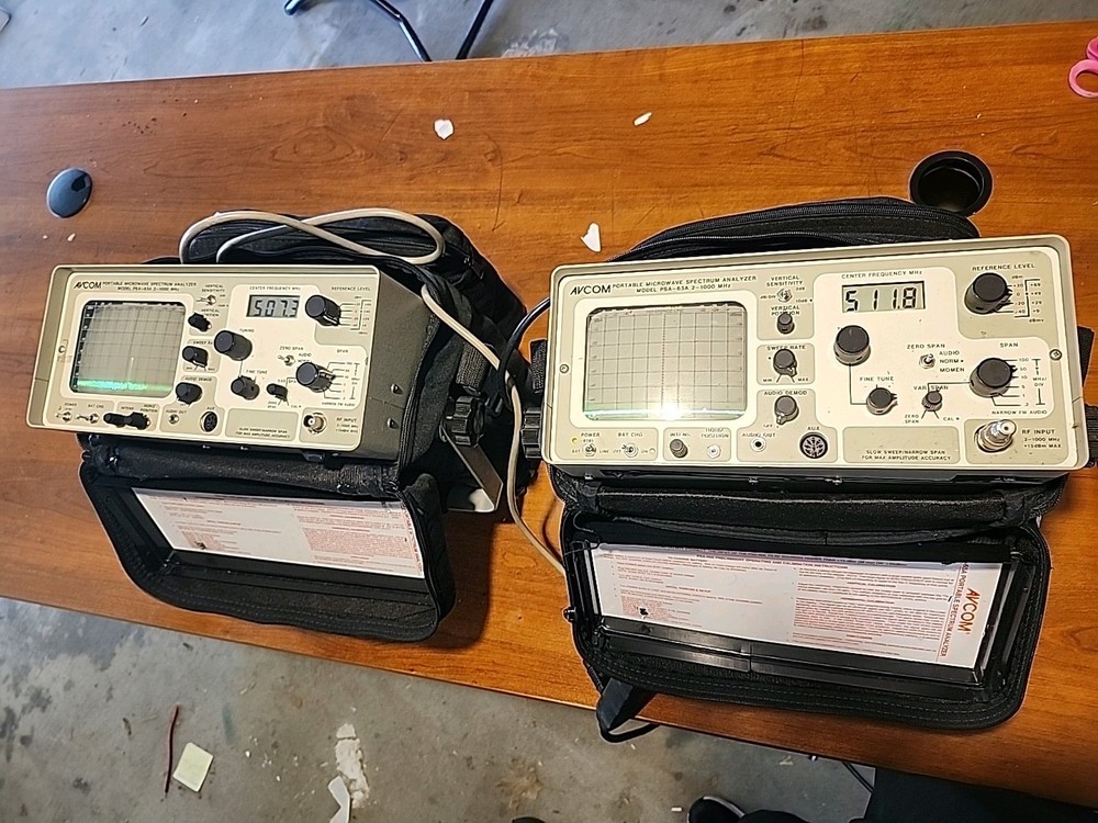 AVCOM PSA-65A Portable Microwave Spectrum Analyzer