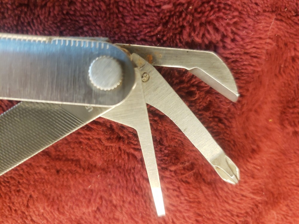 Leatherman PST Multi tool 0399 0499 Date Code