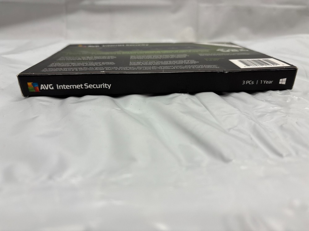 AVG Internet Security 3 PCs-*NEW/SEALED*