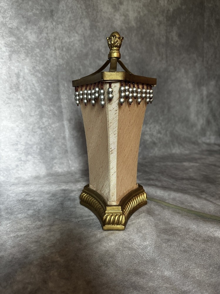 Vintage 12 Inch Triangle Accent Lamp.
