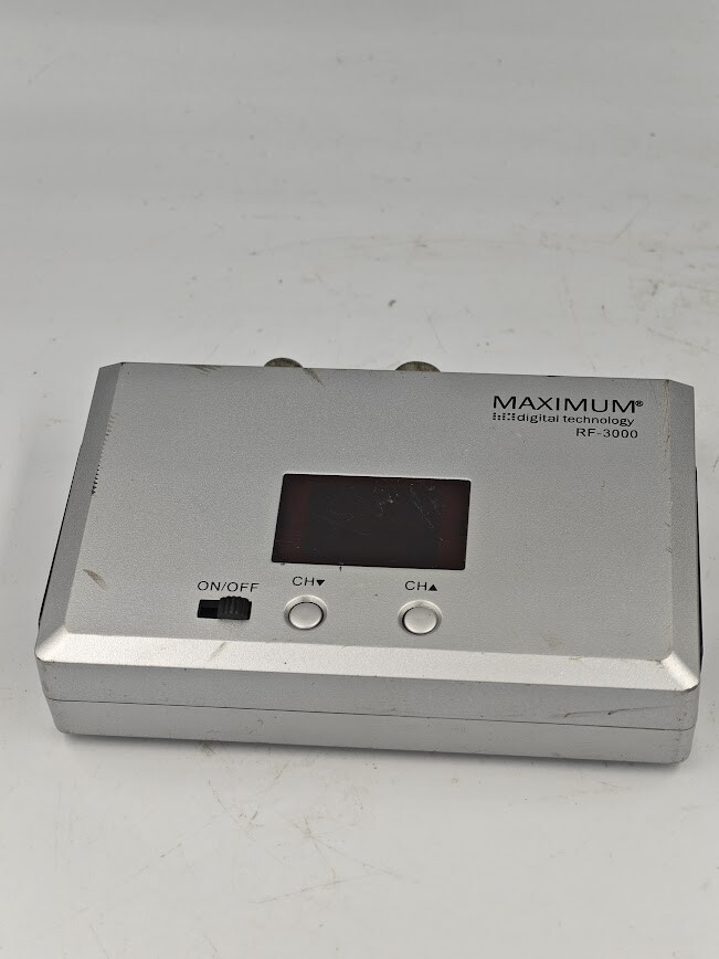MAXIMUM RF-3000 Digital Converter - Used