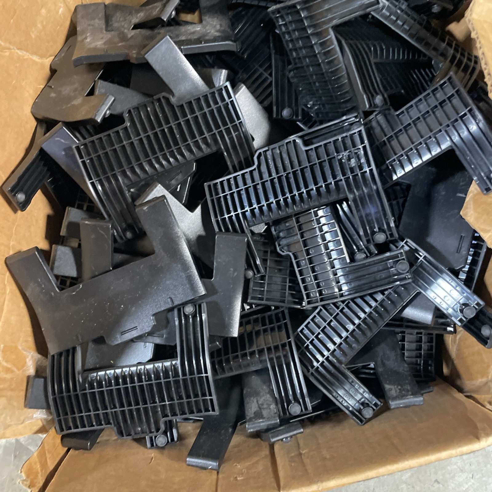 Polycom VVX 311 WW 6-line Business Media Phone Black (2200-48350-025) Lot of 10