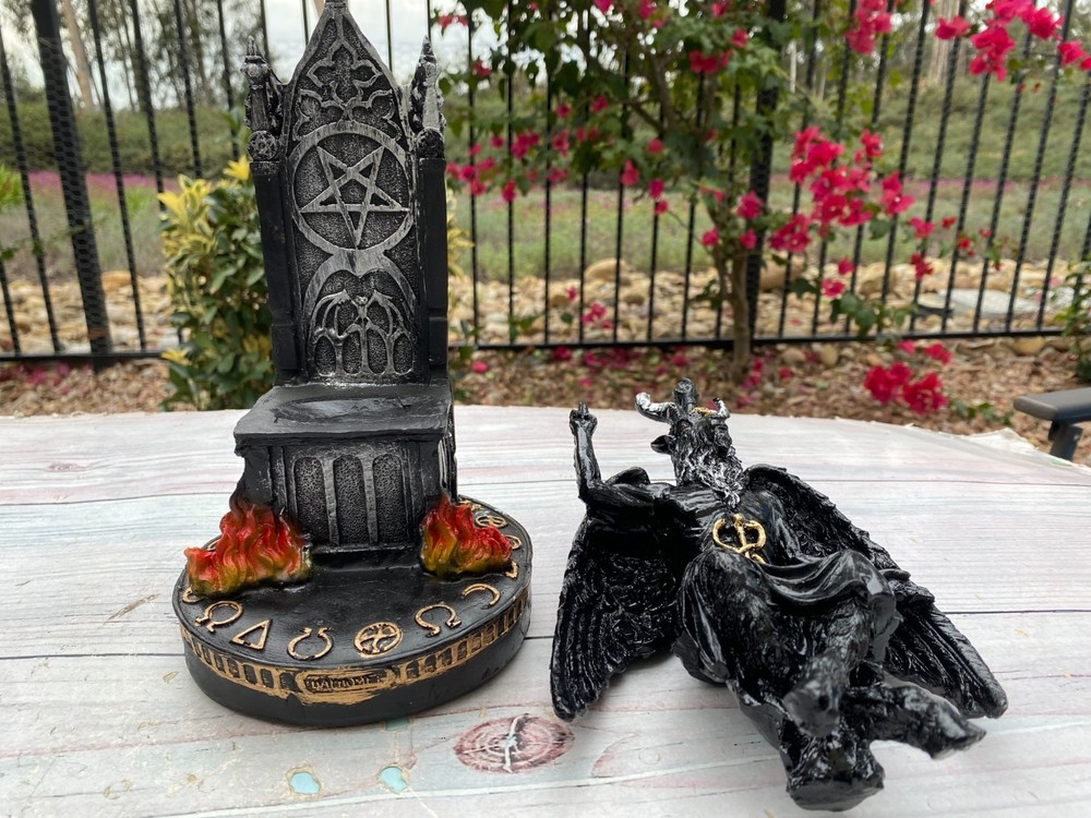 Templar Sabbatic Goat Baphomet Satan Black 10"X6" / Devil / Evil / Seating Down