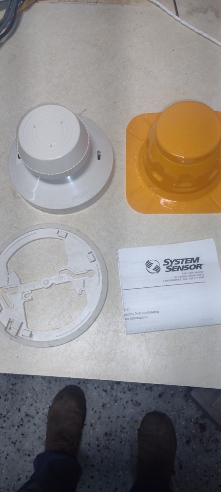 System Sensor 400 Series Smoke Detector, 1424 Model