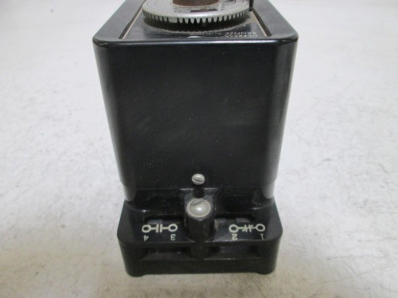 CUTLER HAMMER 10336H46A-5 AC TIMER UNMP