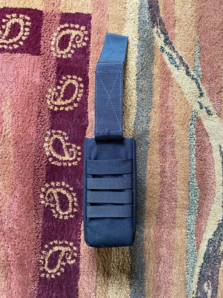 Initial Ascent water bottle holder, black, great condition