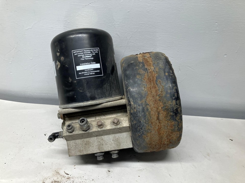 Bendix AD-IS Air Dryer - Used