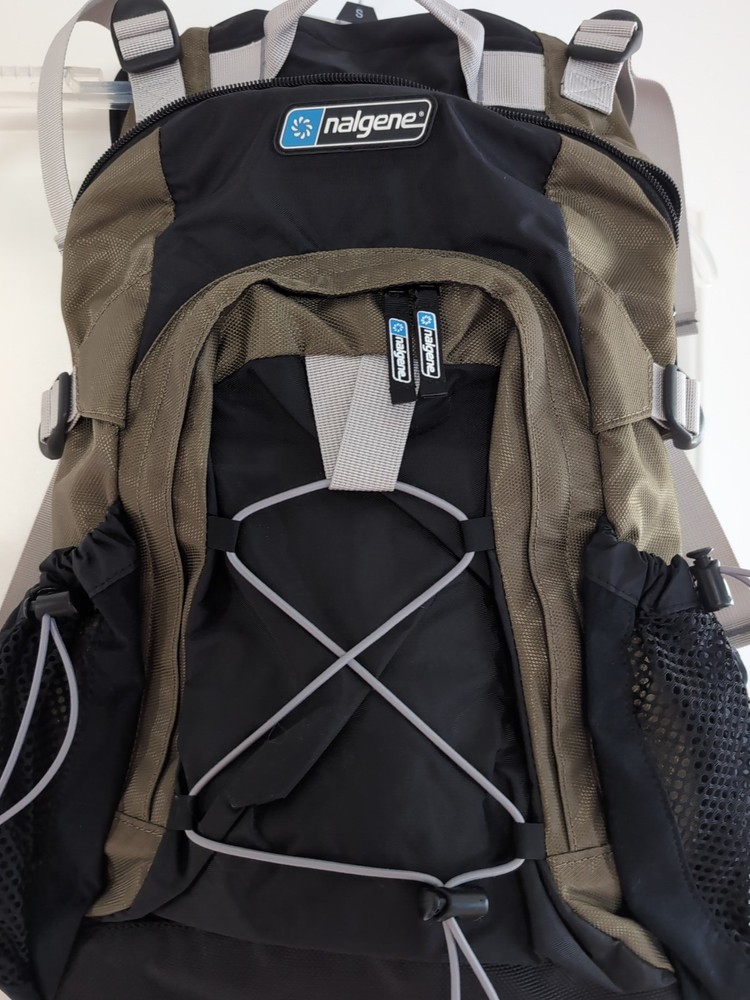 Nalgene Hydration Pack Backpack Green And Black NEW