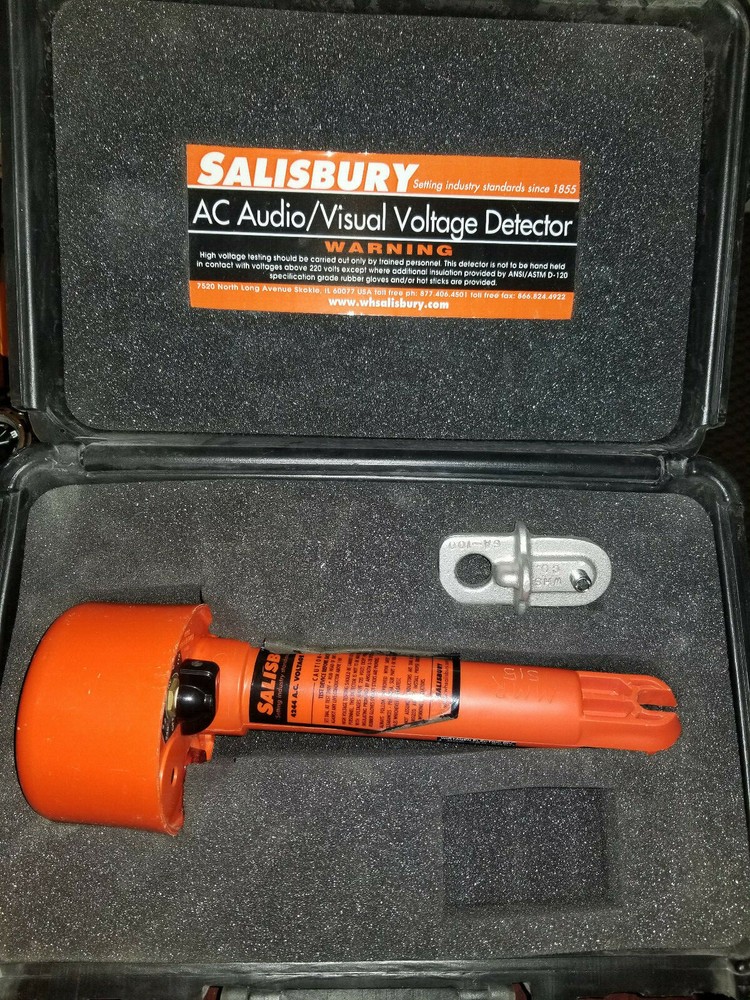Salisbury Self Testing AC Voltage Detector