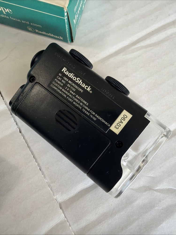 RADIO SHACK 60-100X ILLUMINATED MICROSCOPE LIGHT ADJUSTABLE FOCUS ZOOM
