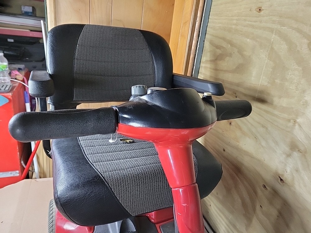 Pride Sonic Mobility Scooter needs batteries!